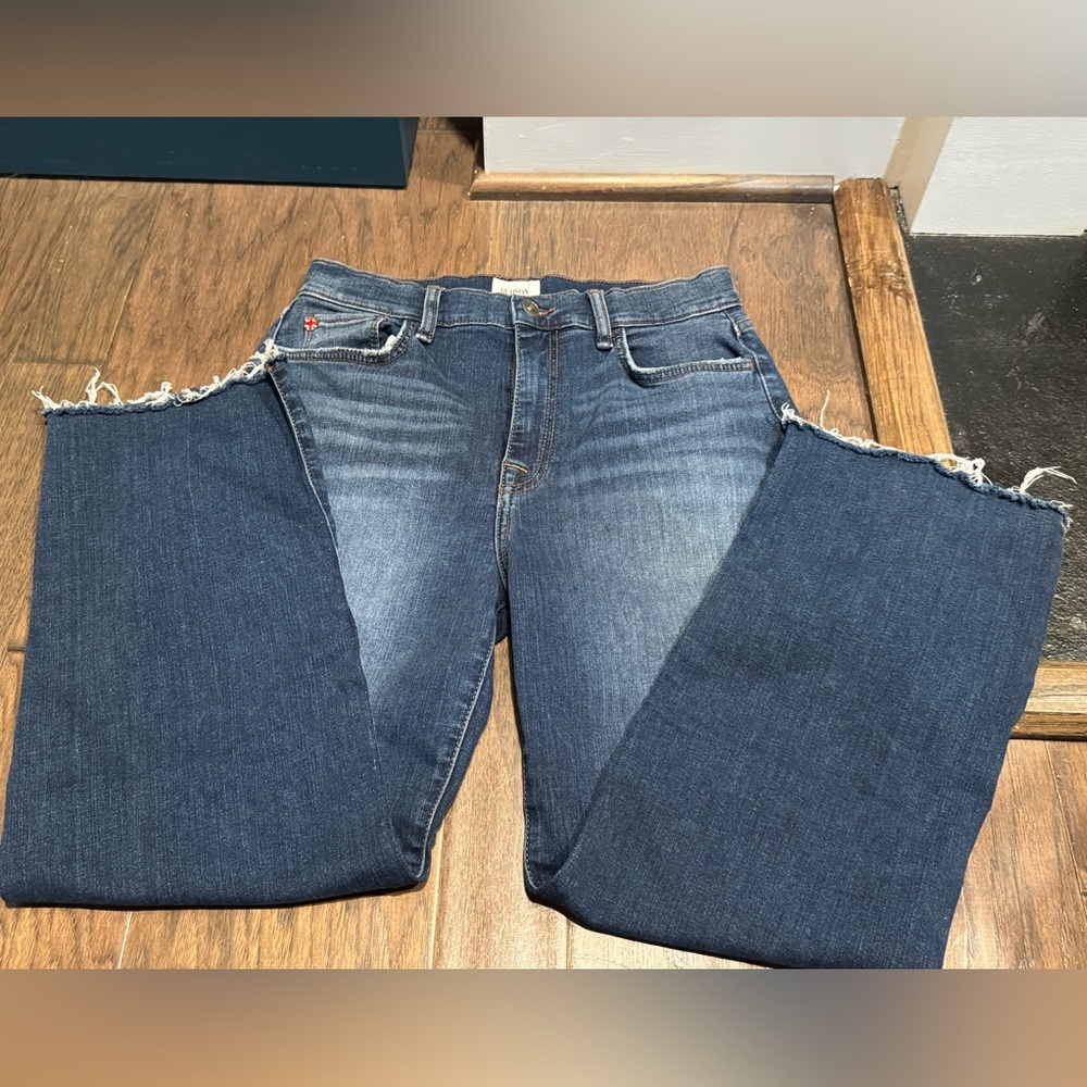 Women’s Hudson jeans frayed bottoms sz 28